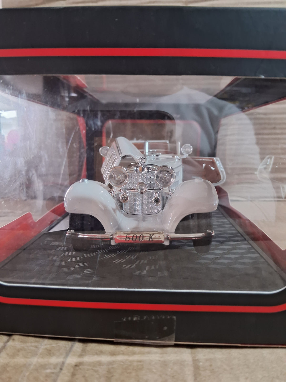 Classic Vintage Die-Cast Scale Model Car – Collector's Edition