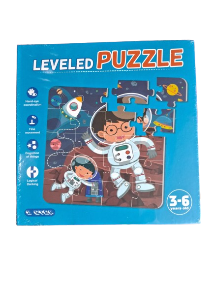 🧩 Levelled Jigsaw Puzzle Set – Astronaut